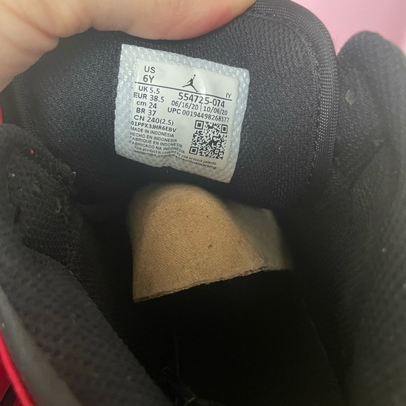 Jordan 1 mid sz 6 (38.5) - Picture 5 of 5